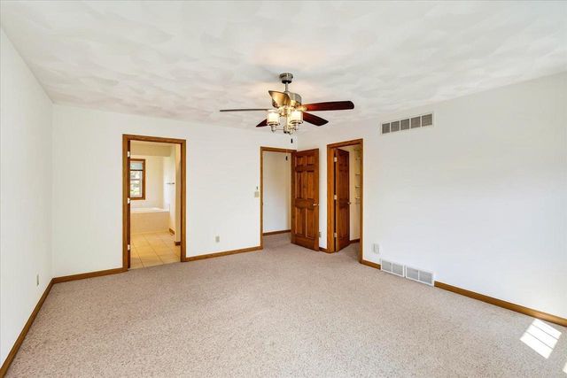 858 Chalfont Drive, Sun Prairie, WI 53590