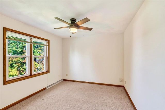 858 Chalfont Drive, Sun Prairie, WI 53590