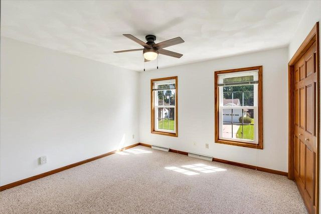 858 Chalfont Drive, Sun Prairie, WI 53590