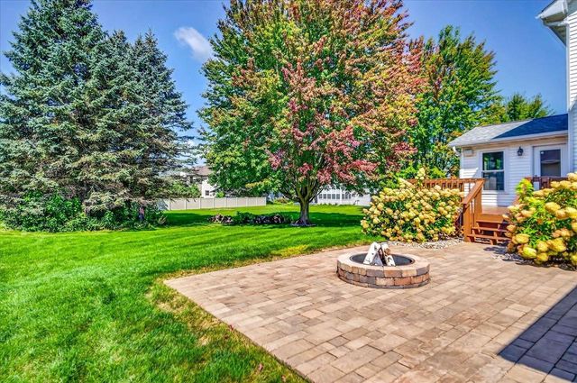 858 Chalfont Drive, Sun Prairie, WI 53590