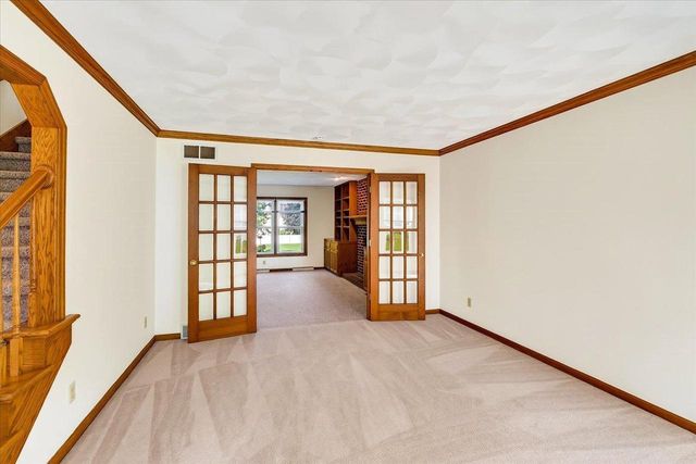 858 Chalfont Drive, Sun Prairie, WI 53590