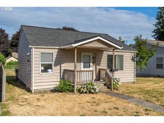 1217 7TH Ave, Longview, WA 98632