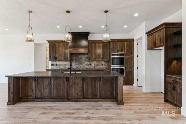 3999 Eleanor Lane, Emmett, ID 83617