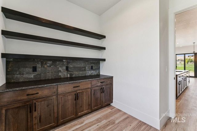 3999 Eleanor Lane, Emmett, ID 83617