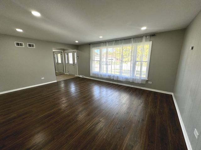 1229 E 165TH Place, South Holland, IL 60473