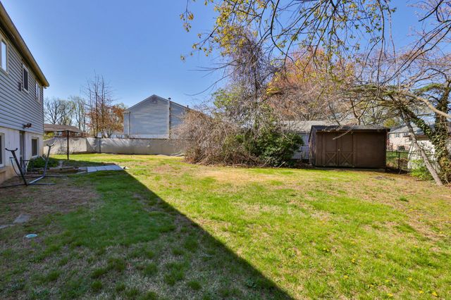 212 LEA LN, Warminster, PA 18974