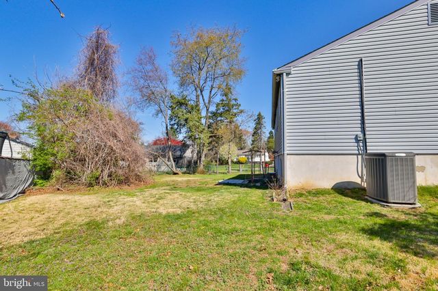 212 LEA LN, Warminster, PA 18974