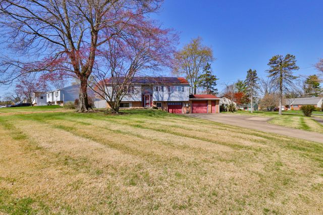 212 LEA LN, Warminster, PA 18974