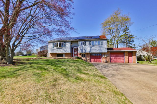 212 LEA LN, Warminster, PA 18974