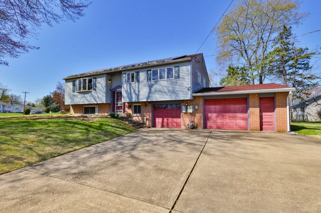 212 LEA LN, Warminster, PA 18974