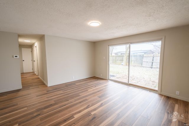 5704 E Robert Street, Muncie, IN 47303