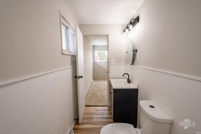 5704 E Robert Street, Muncie, IN 47303