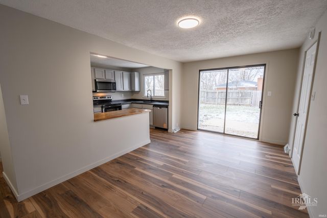 5704 E Robert Street, Muncie, IN 47303