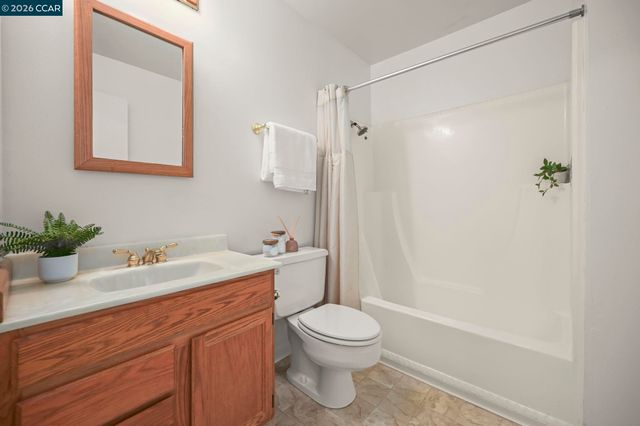 1109 Cardigan Dr, Walnut Creek, CA 94596