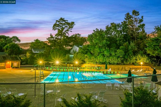 1109 Cardigan Dr, Walnut Creek, CA 94596