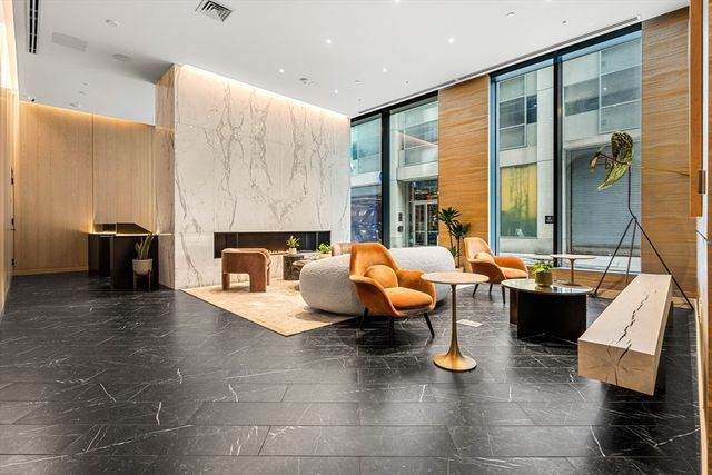 55 Lagrange St 901, Boston, MA 02116