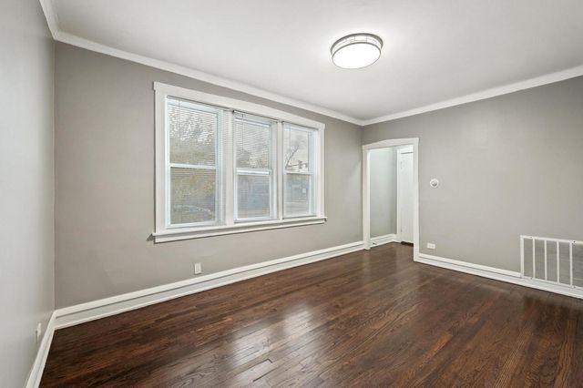 3752 W Division Street 1E, Chicago, IL 60651