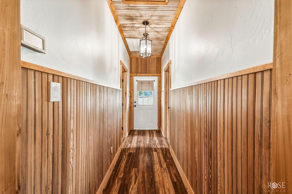 Image 15 of property listing at 754 Ischar Lane, Mason, TX 76856