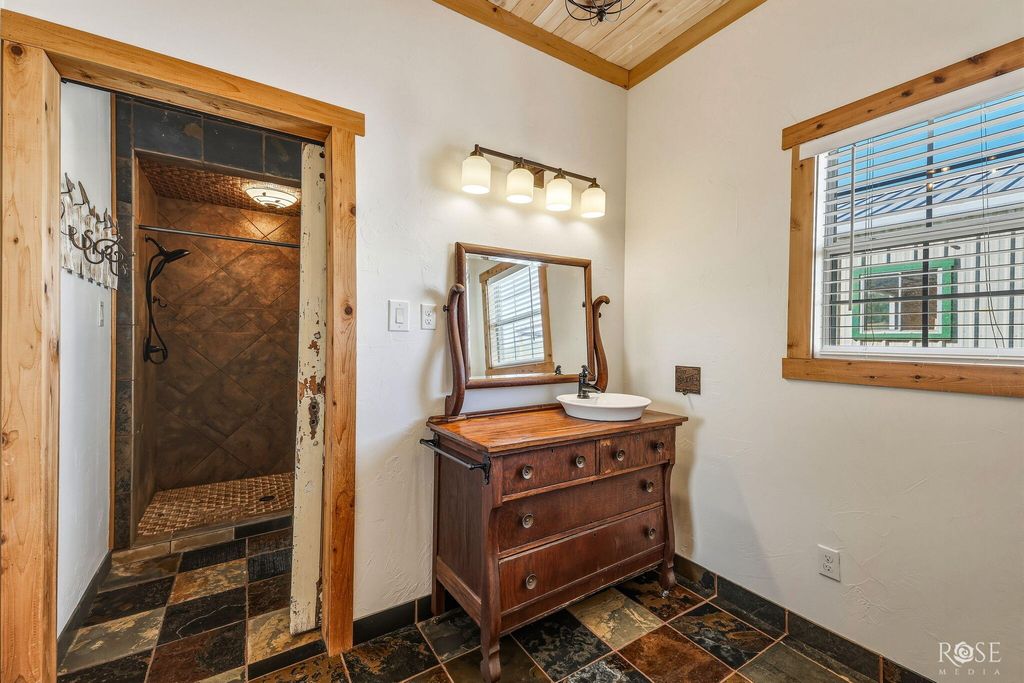 Image 18 of property listing at 754 Ischar Lane, Mason, TX 76856
