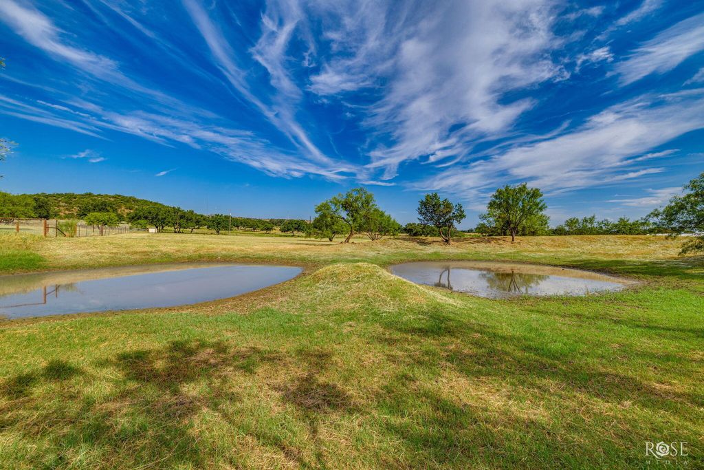 Image 41 of property listing at 754 Ischar Lane, Mason, TX 76856