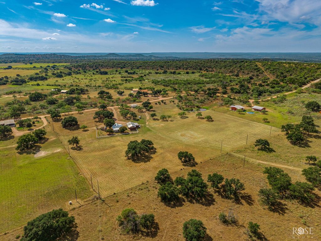 Image 49 of property listing at 754 Ischar Lane, Mason, TX 76856
