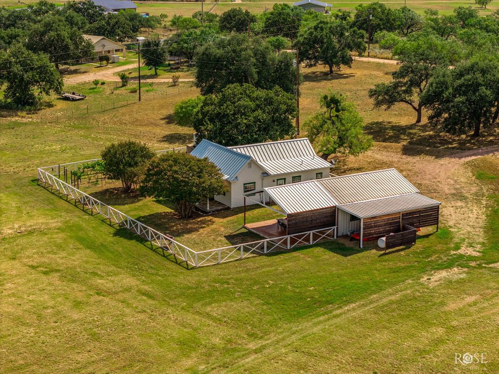 Image 50 of property listing at 754 Ischar Lane, Mason, TX 76856
