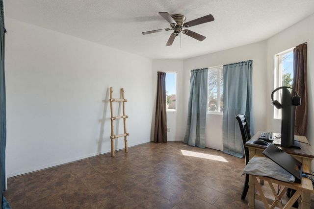 8901 Via Del Oro SW, Albuquerque, NM 87121