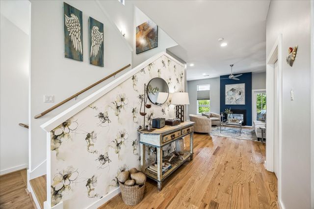 526 W 26th Street, Houston, TX 77008