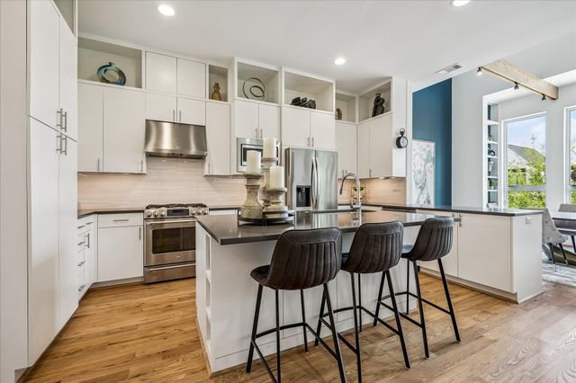 526 W 26th Street, Houston, TX 77008