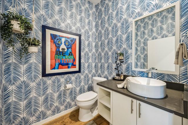 526 W 26th Street, Houston, TX 77008