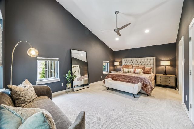 526 W 26th Street, Houston, TX 77008
