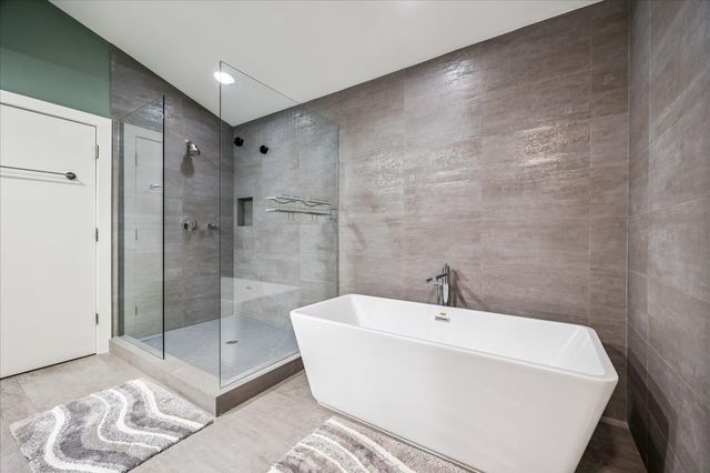 526 W 26th Street, Houston, TX 77008