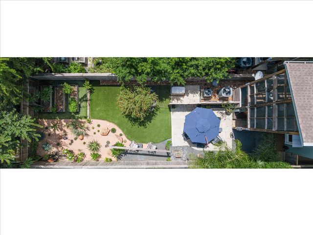526 W 26th Street, Houston, TX 77008