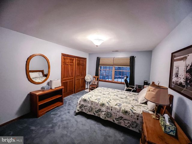 2 CONSTITUTION, Flemington, NJ 08822