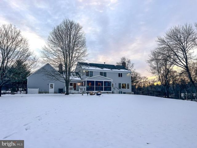 2 CONSTITUTION, Flemington, NJ 08822