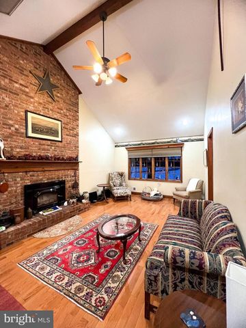 2 CONSTITUTION, Flemington, NJ 08822