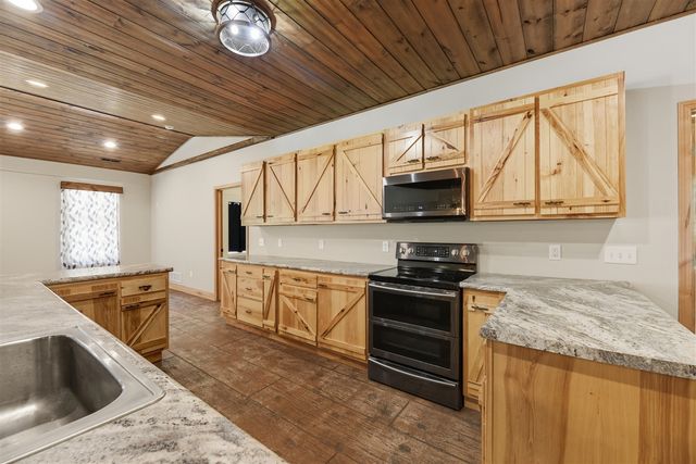 64778 Union Road, Cassopolis, MI 49031
