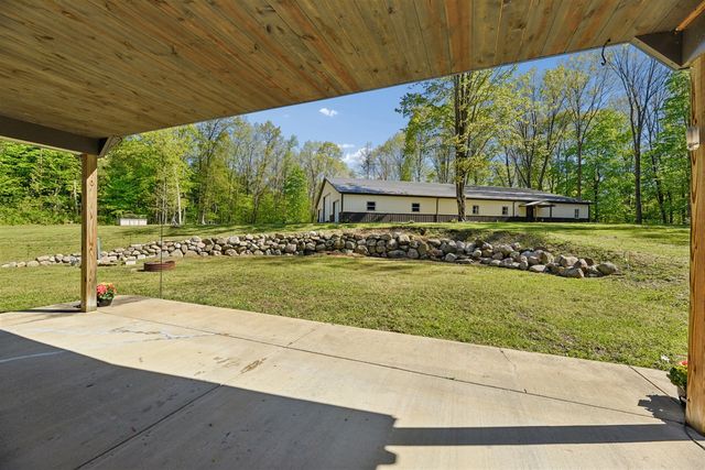 64778 Union Road, Cassopolis, MI 49031