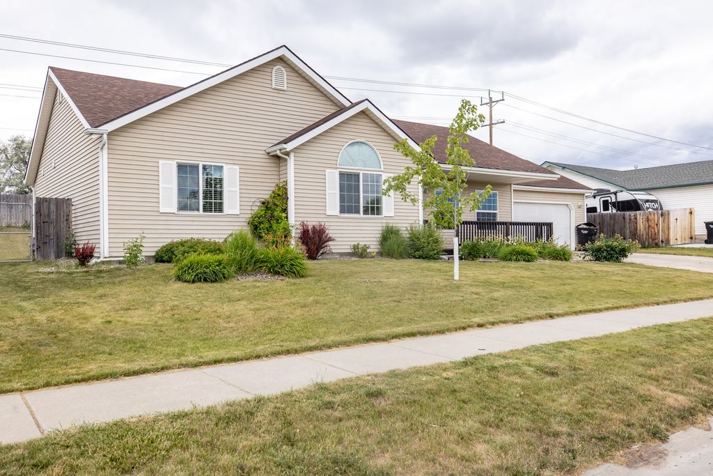 Image 2 of property listing at 116 Beargrass Lane, Kalispell, MT 59901