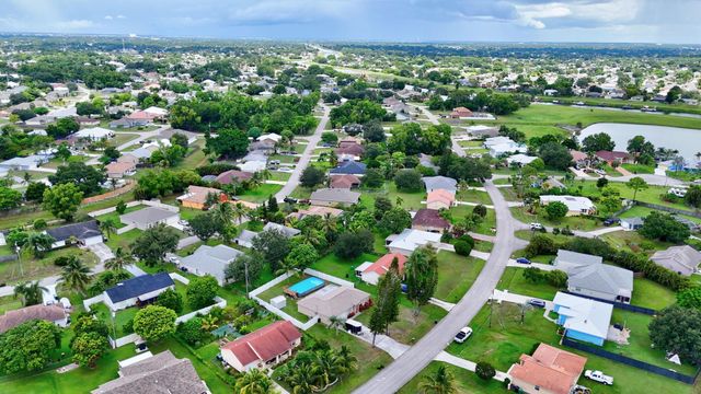 2864 SW Ann Arbor Road, Port St Lucie, FL 34953