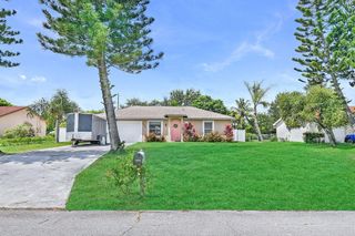 2864 SW Ann Arbor Road, Port St Lucie, FL 34953