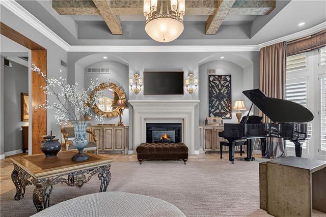 5275 W 150th Terrace, Leawood, KS 66224