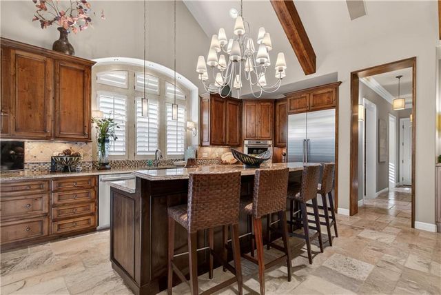 5275 W 150th Terrace, Leawood, KS 66224