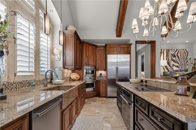5275 W 150th Terrace, Leawood, KS 66224