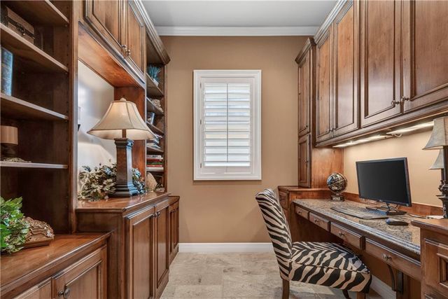 5275 W 150th Terrace, Leawood, KS 66224