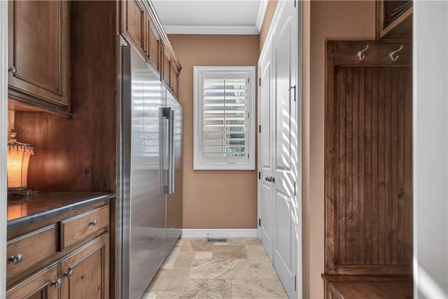 5275 W 150th Terrace, Leawood, KS 66224