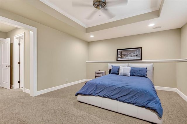 5275 W 150th Terrace, Leawood, KS 66224