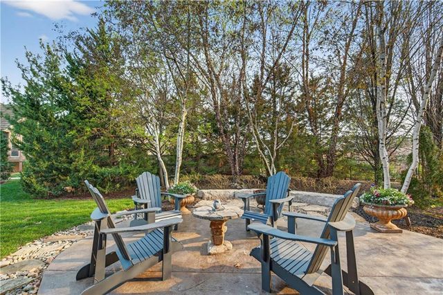 5275 W 150th Terrace, Leawood, KS 66224