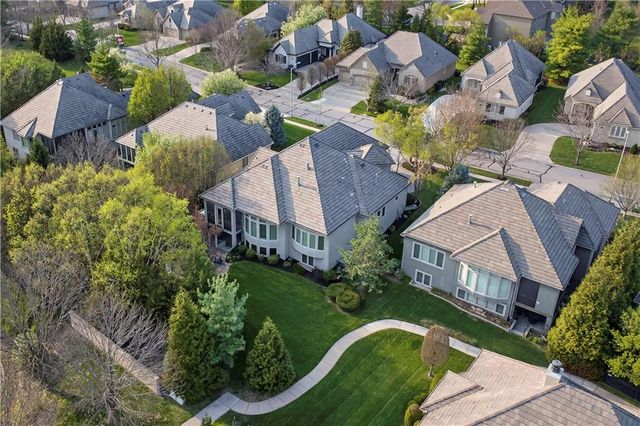 5275 W 150th Terrace, Leawood, KS 66224