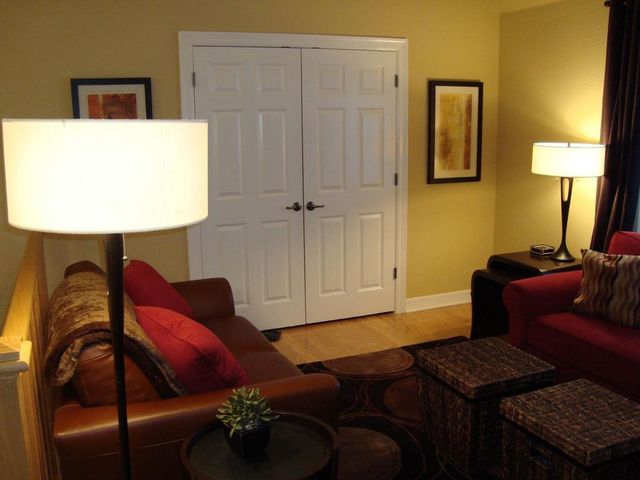 11608 Spicewood PKWY 12, Austin, TX 78750